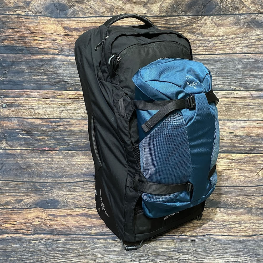 osprey-farpoint-65-wheels-night-jungle-daypack